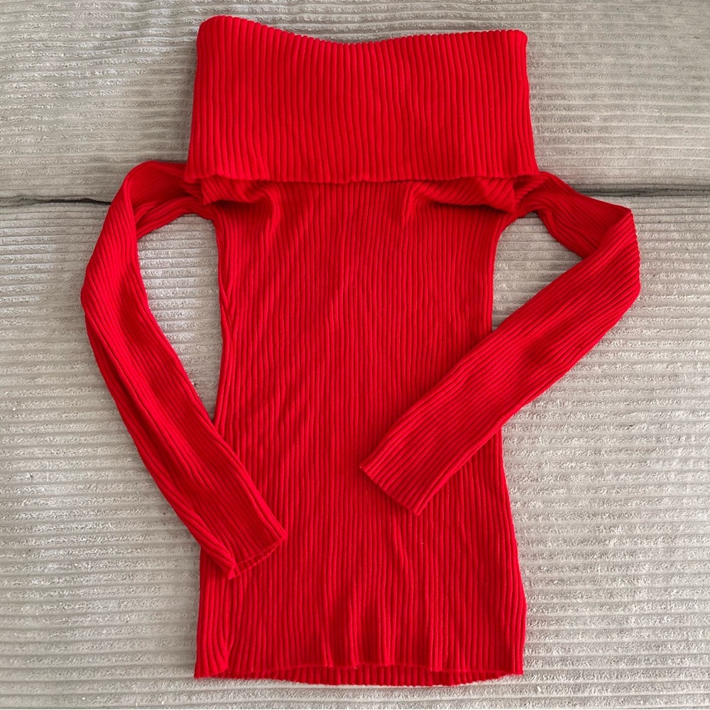 American Vintage Red Off the shoulder sweater